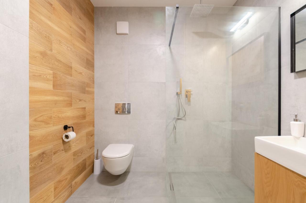 Petrovdom 12-95 Loft Apartments At Rc Kvartet, 16Г Vasyl Lypkivskyi Street 基輔 外观 照片