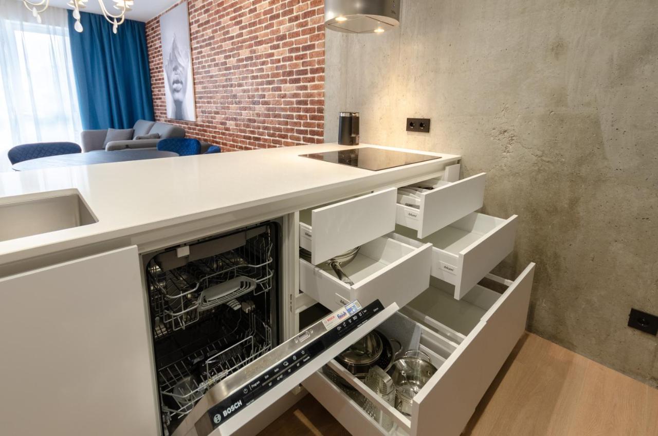 Petrovdom 12-95 Loft Apartments At Rc Kvartet, 16Г Vasyl Lypkivskyi Street 基輔 外观 照片