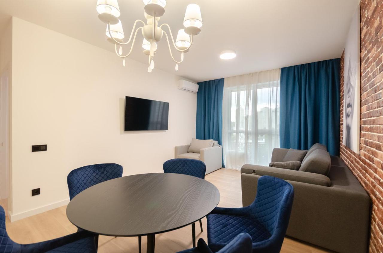 Petrovdom 12-95 Loft Apartments At Rc Kvartet, 16Г Vasyl Lypkivskyi Street 基輔 外观 照片